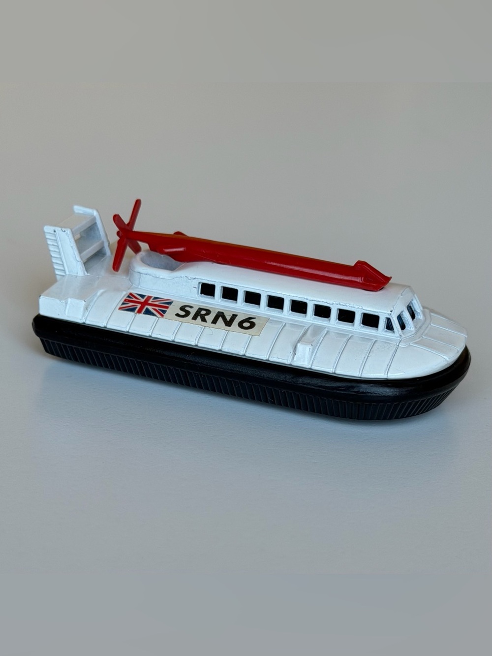 Vintage 1972 Matchbox Superfast No. 72 SRN6 Hovercraft Lesney England